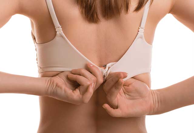 適切なサイズの下着を着用する